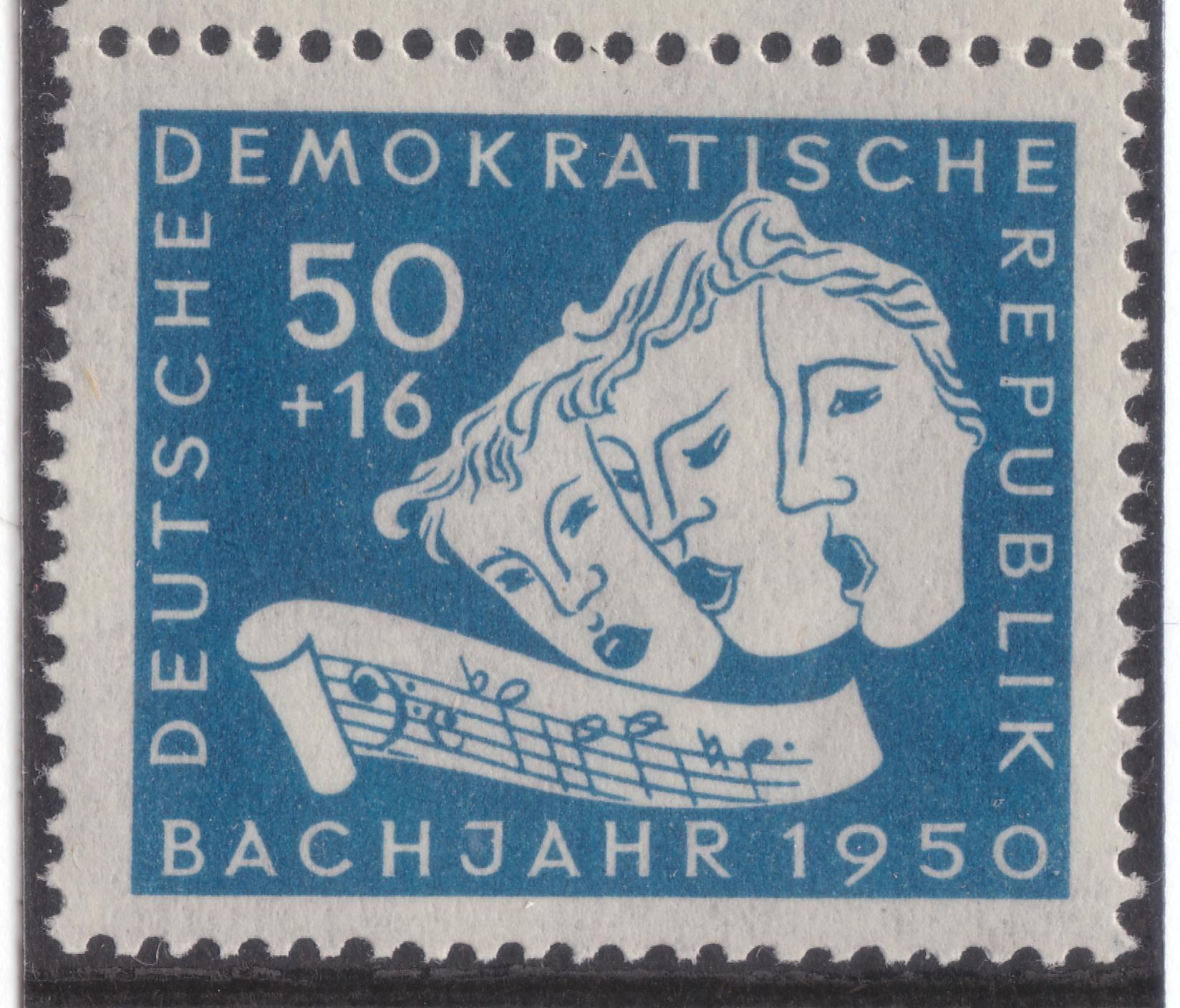 200. Todestag von Johann Sebastian Bach - Drei singende Masken, Notenauszug mit der Folge B - A - C - H
