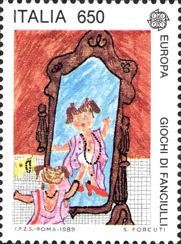Europa - Bambina che si specchia