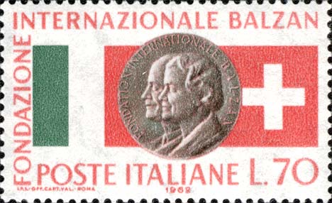 Fondazione internazionale Balzan - Ritratti di Eugenio Balzan e Angela Lina e bandiere d´Italia e Svizzera