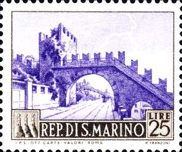 Ansichten von San Marino - Bogen der neuen Mauer
