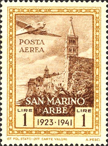 Rückgabe der Fahne an die Insel Rab - Campanlie von Rab mit Flugzeug