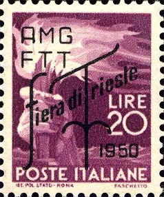 Messe in Triest - Hand, die eine Taschenlampe hält