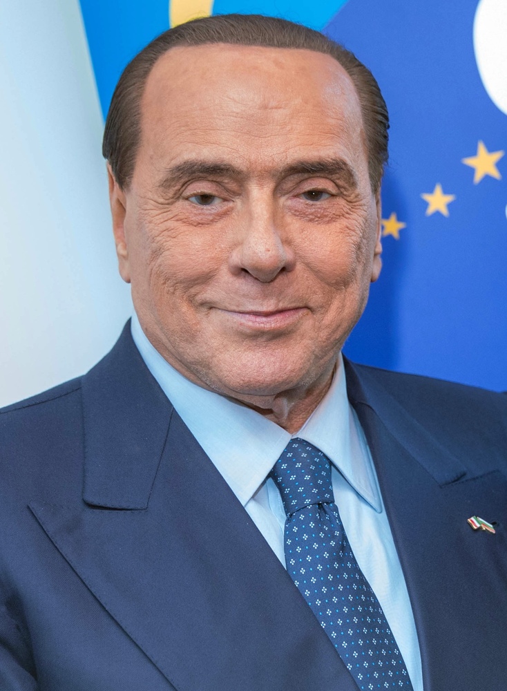 Silvio Berlusconi - Von European People’s Party - https://www.flickr.com/photos/eppofficial/41250253725/, CC BY 2.0, https://commons.wikimedia.org/w/index.php?curid=69171193